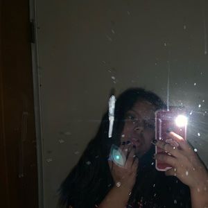 Meet your Posher, Claudia